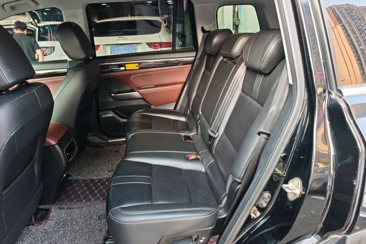 广汽传祺 传祺GS8 2017款 320T 两驱豪华智联版（七座）中控内饰21