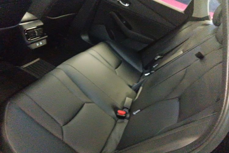 本田 英仕派 2025款 260TURBO 典雅版中控内饰21