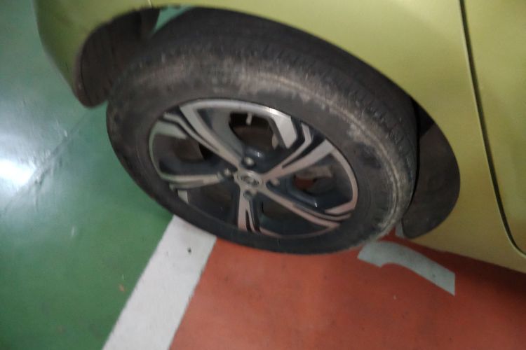 长安欧尚 奔奔E-Star 2020款 心动版 三元锂车身外观6008