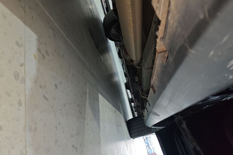 比亚迪 唐 2019款 2.0T 自动智联尊贵型 7座 国VI局部细节9001