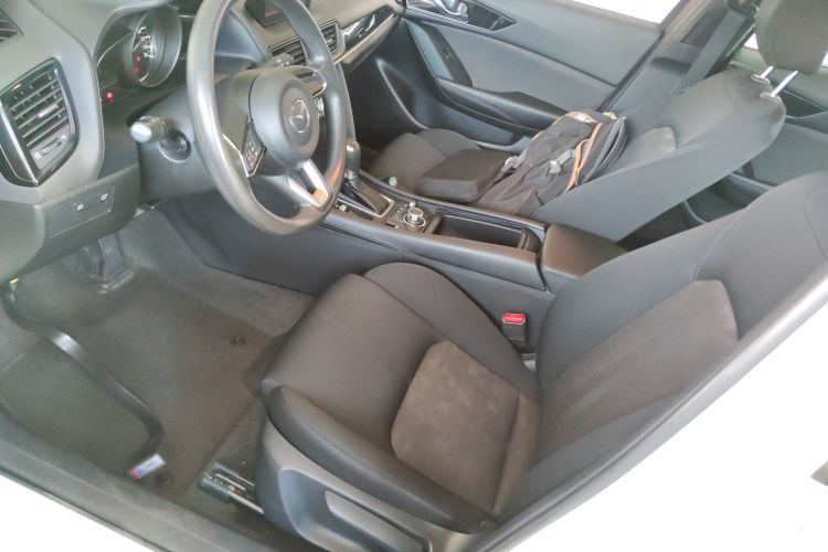 马自达CX-4 2020款 2.0L 自动两驱蓝天青春版中控内饰19