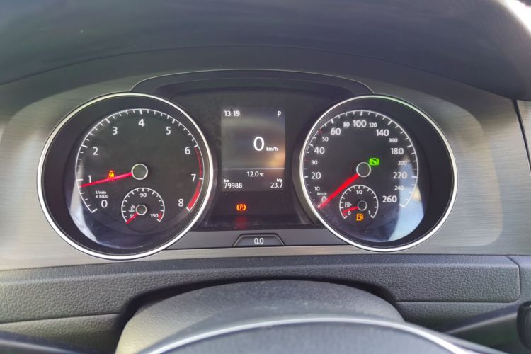 大众 高尔夫 2016款 230TSI 自动舒适型中控内饰14