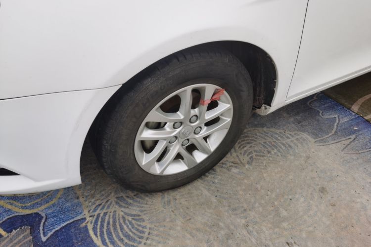 吉利汽车 帝豪 2017款 三厢百万款 1.5L CVT豪华型车身外观6007