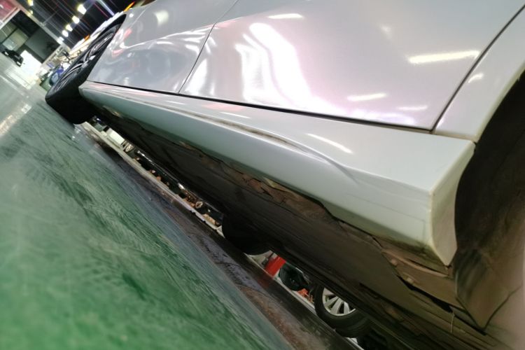 奔驰A级 2020款 A 180 L 运动轿车局部细节9002