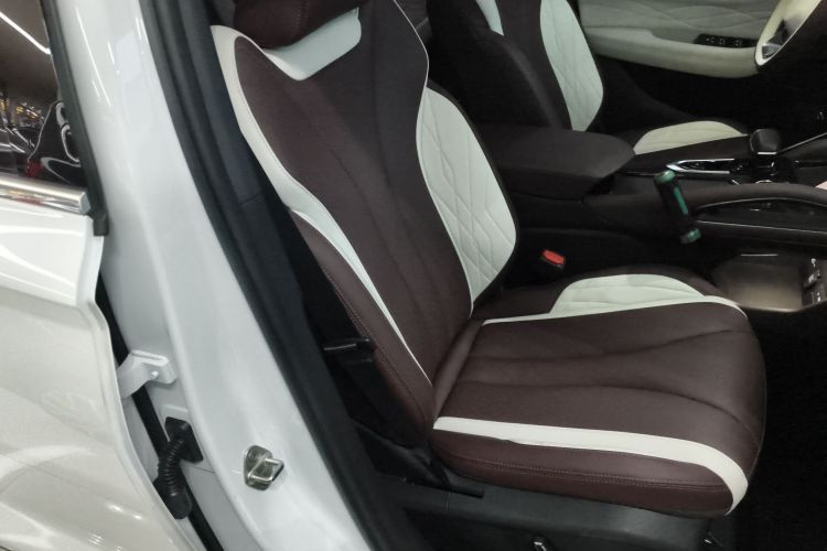 吉利汽车 星越L 2024款 2.0TD 高功自动两驱云起版局部细节41