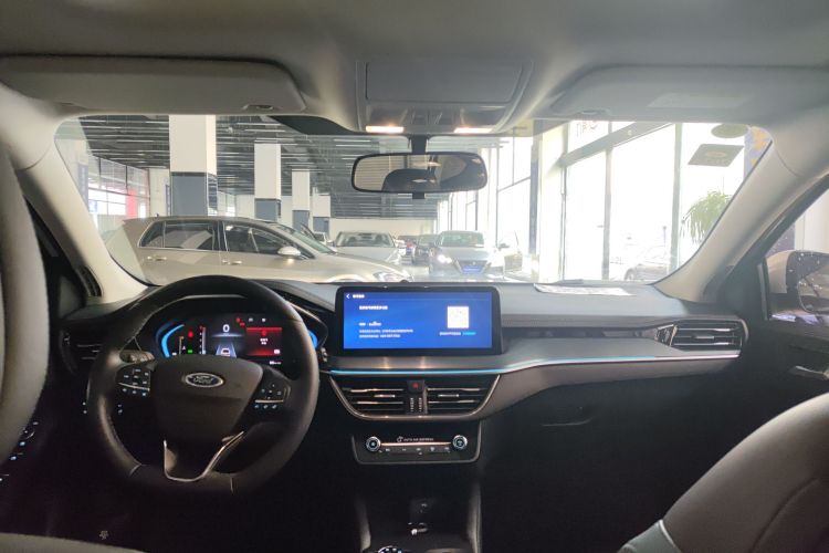 福特 福克斯 2021款 猎装版 EcoBoost 180 自动猎潮型中控内饰7002