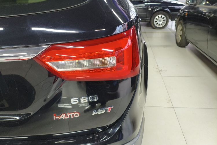 东风风光 风光580 2020款 1.5T 手动豪华型车身外观9