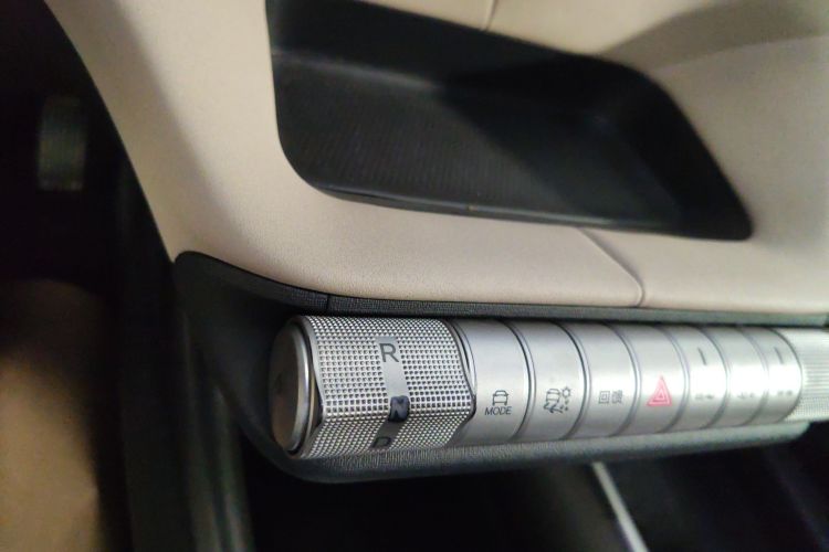 比亚迪 海豚 2023款 420km 自由版中控内饰18