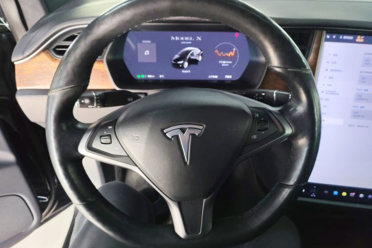 特斯拉 Model X 2019款 长续航版中控内饰13