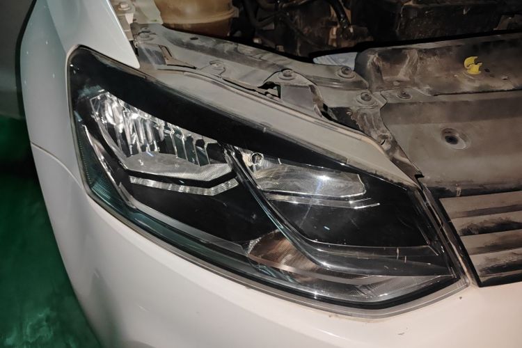 大众 Polo 2014款 1.4L 自动舒适版车身外观8