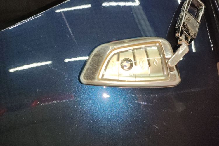 宝马5系 2018款 改款 530Li 领先型 M运动套装中控内饰11