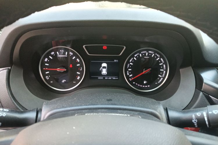 陆风逍遥 2018款 1.5GTDI 手动白银版中控内饰14