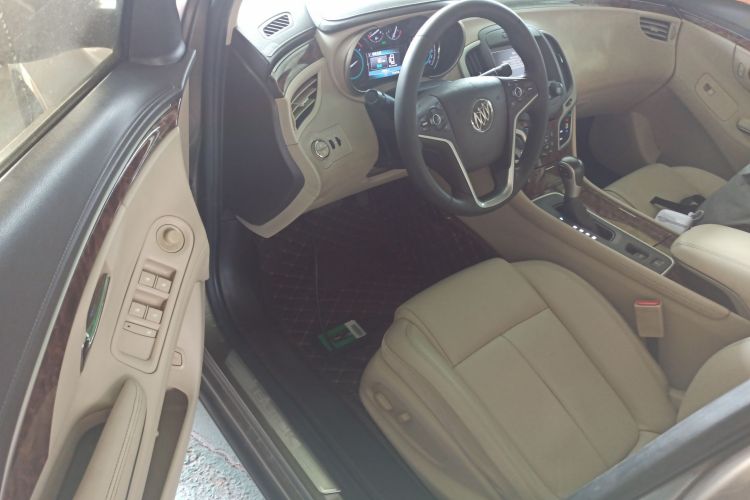 别克 君越 2013款 2.4L SIDI领先舒适型中控内饰7003