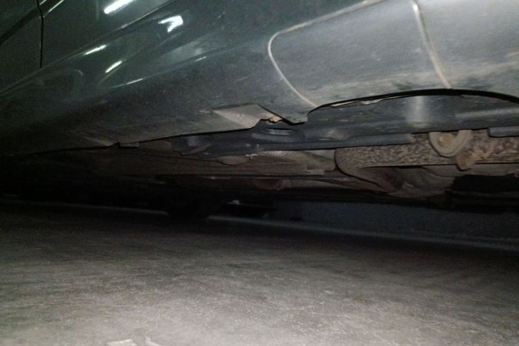 福特 蒙迪欧-致胜 2011款 2.0L GTDi240豪华运动型局部细节9003