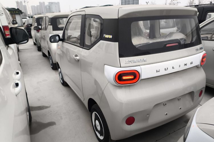 五菱汽车 宏光MINIEV 2024款 第三代 215km 青春版车身外观4