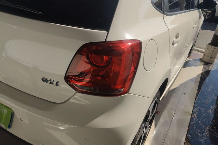 大众 Polo 2012款 1.4TSI GTI车身外观9