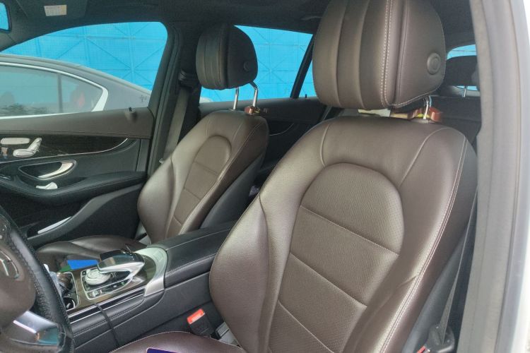 奔驰GLC 2016款 GLC 260 4MATIC 豪华型中控内饰19