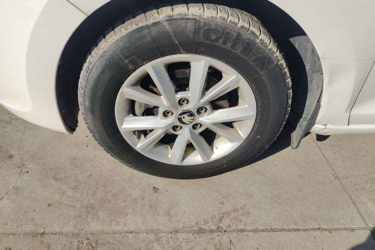 斯柯达 昕锐 2016款 1.4L 手动前行版车身外观6001