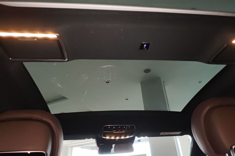 奔驰S级 2014款 S 500 L中控内饰22