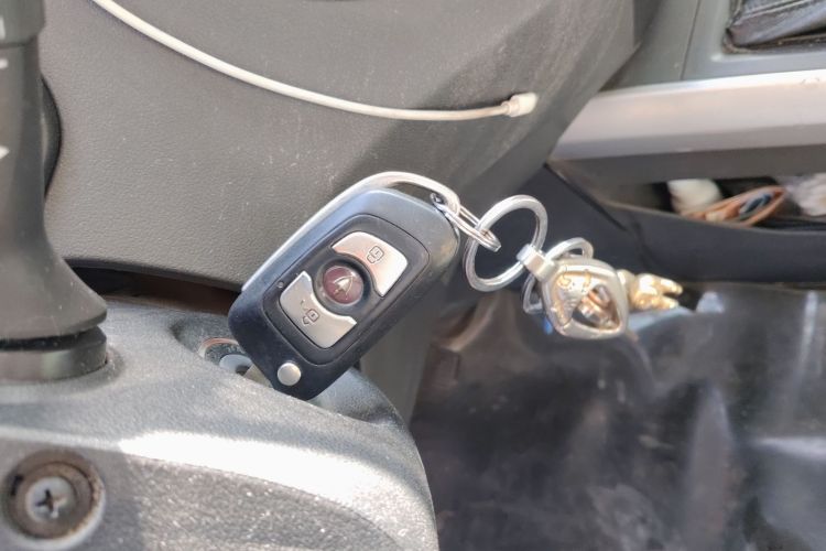 金杯海狮王 2021款 2.0L城运王系列畅运型高顶6座1TZS中控内饰11