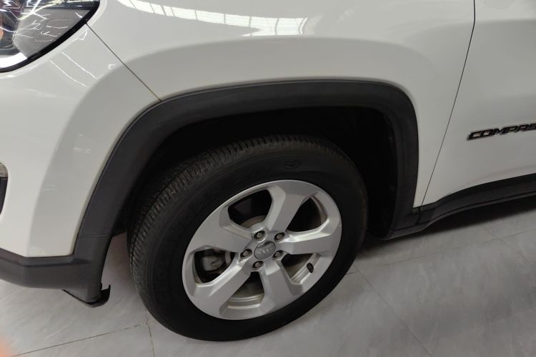 Jeep 指南者 2017款 200T 自动家享版车身外观6007