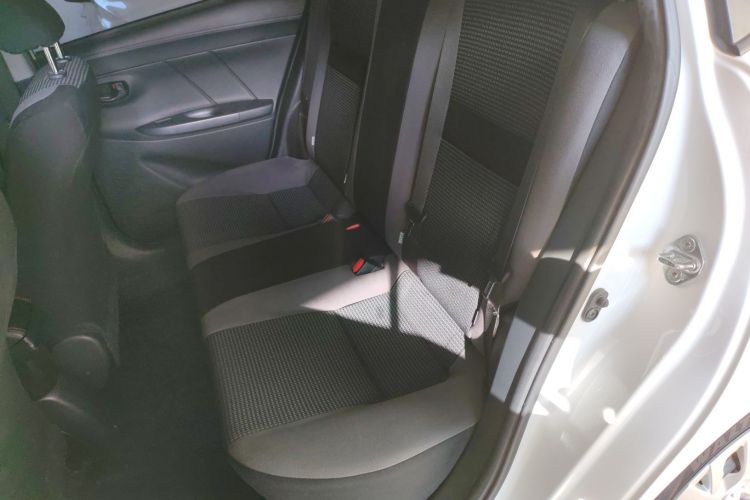 丰田 威驰 2021款 1.5L CVT创行版中控内饰7004