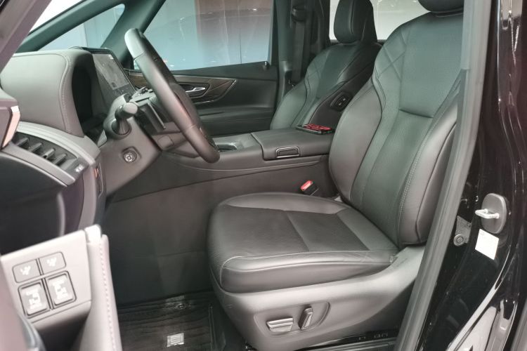 丰田 威尔法 2024款 皇冠 双擎 2.5L 至尊行政版中控内饰19