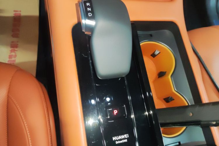 鸿蒙智行 问界M7 2024款 1.5T 智驾四驱Pro版 6座局部细节18