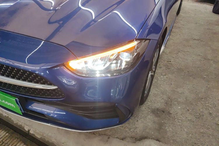 奔驰C级 2022款 改款 C 200 L 运动版局部细节36