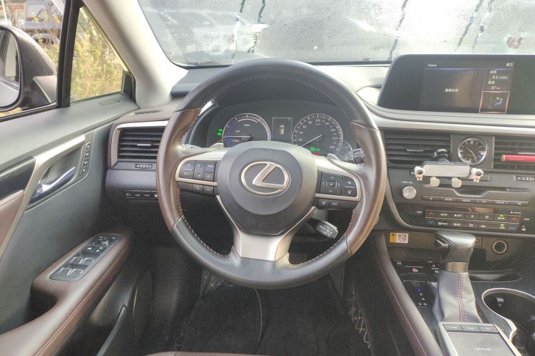 雷克萨斯RX 2020款 改款 450hL 四驱典雅版7座中控内饰13