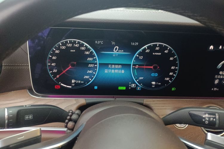 奔驰E级新能源 2022款 改款 E 350 e L 插电式混合动力轿车中控内饰14