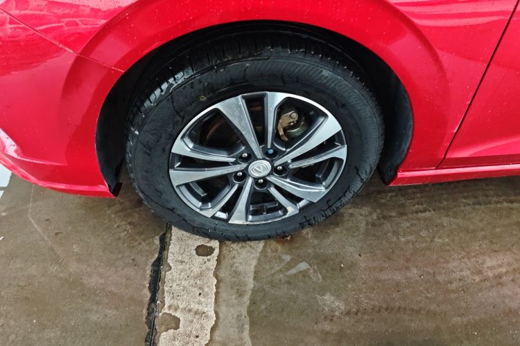 长安 逸动 2021款 PLUS 蓝鲸NE 1.4T GDI DCT尊贵型车身外观6007