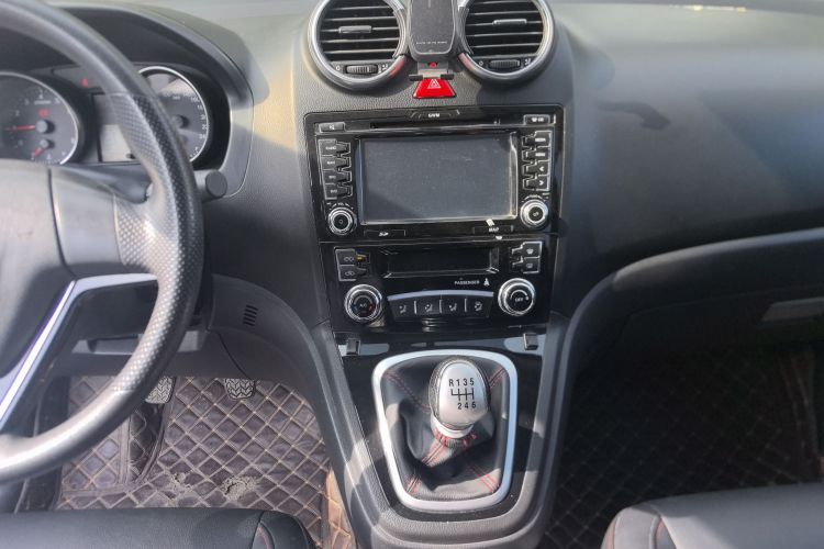 哈弗H6 2016款 升级版 1.5T 手动两驱都市型中控内饰16