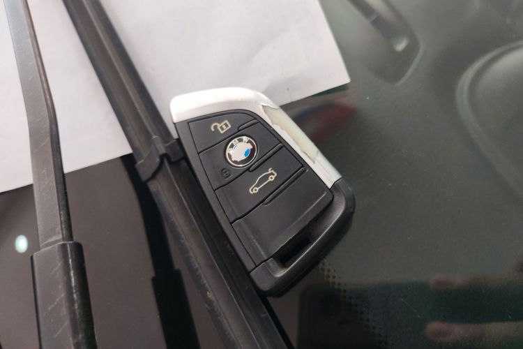 宝马2系旅行车 2016款 218i 时尚型中控内饰11