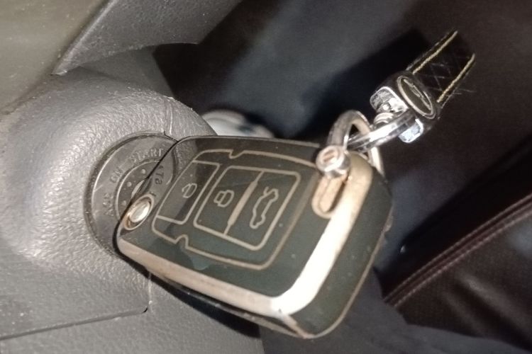 吉利汽车 吉利GX7 2015款 经典版 1.8L 手动都市型 国IV中控内饰11