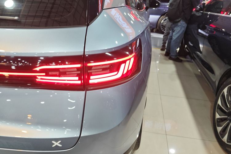 大众 ID.4 X 2023款 极智长续航版车身外观9