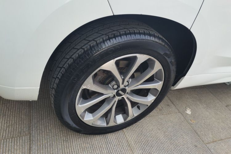 魏牌 VV7 2017款 2.0T 超豪型车身外观6008