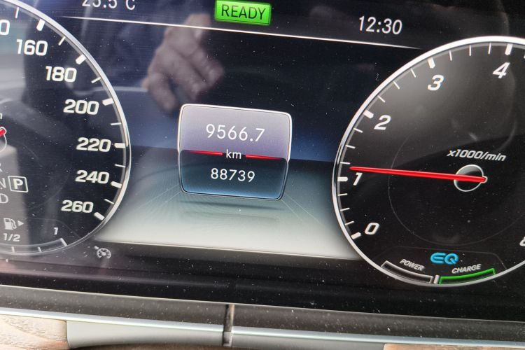 奔驰E级 2019款 E 260 L中控内饰15