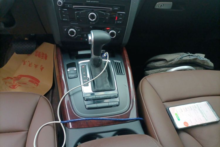 奥迪Q5 2013款 40 TFSI 技术型中控内饰18