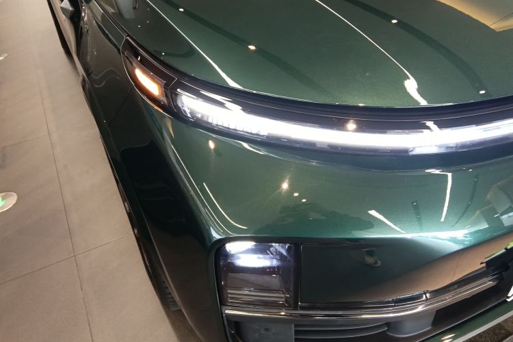 理想汽车 理想L9 2022款 Max车身外观8