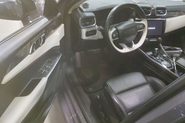 领克02 2022款 2.0TD DCT耀Pro中控内饰20