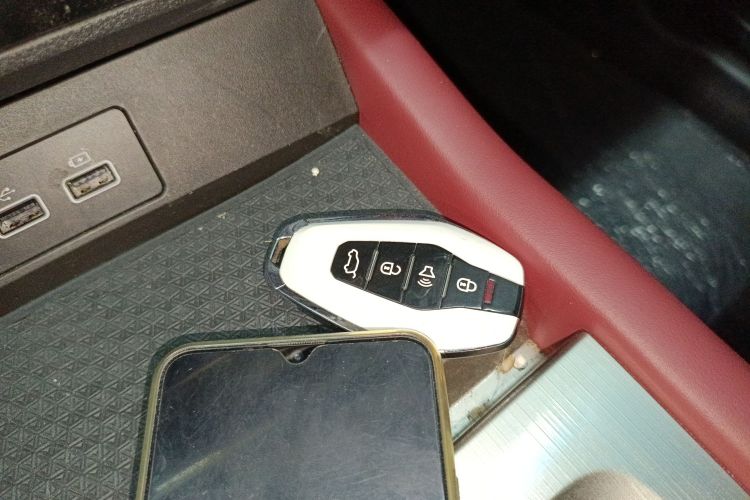 捷途X70 2023款 1.5T 手动超越版 5座中控内饰7001