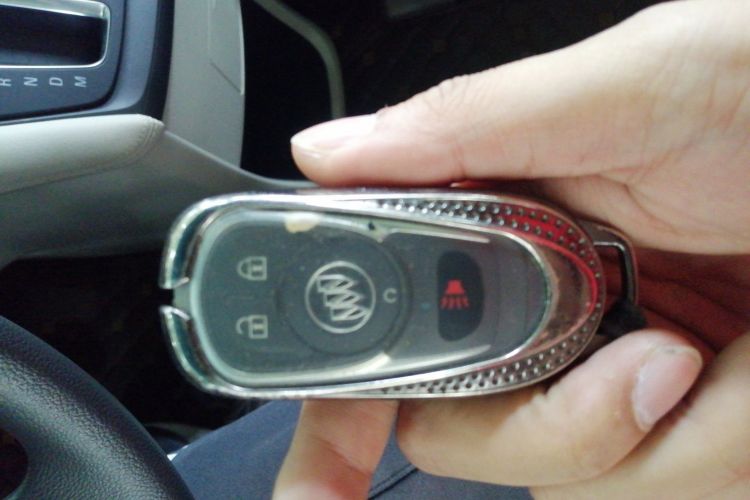 别克GL8 2018款 ES 28T 舒适型 国VI中控内饰7001