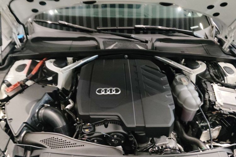 奥迪A5 2023款 Coupe 40 TFSI 时尚动感型机舱底盘24