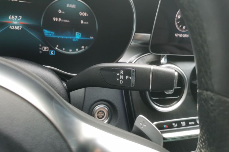 奔驰C级 2021款 C 200 L 时尚型运动版中控内饰18