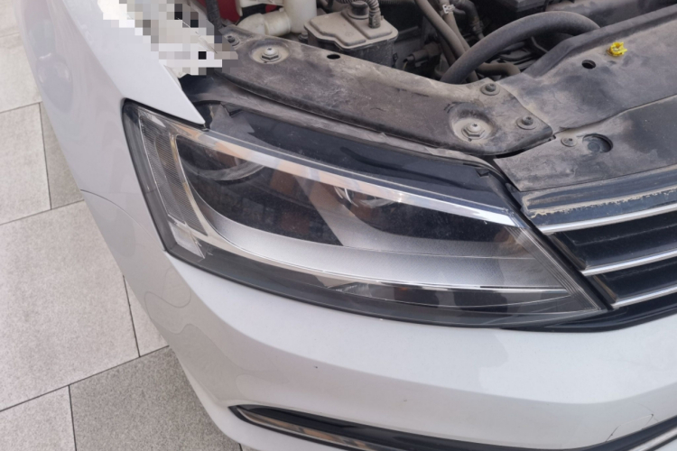 大众 速腾 2017款 230TSI 手动舒适型车身外观8