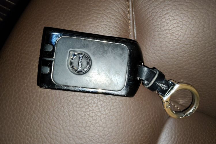 沃尔沃XC60 2023款 B5 四驱智逸豪华版中控内饰11