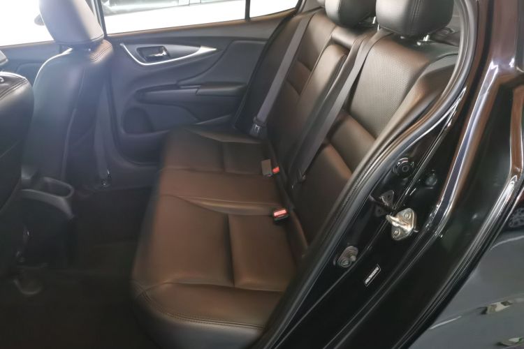 本田 凌派 2016款 1.8L 手动豪华版中控内饰7004