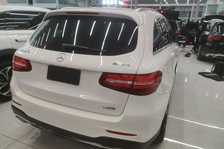 奔驰GLC 2017款 GLC 260 4MATIC 豪华型车身外观7