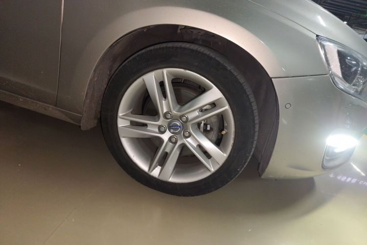 沃尔沃V60 2014款 改款 T5 智雅版车身外观6007